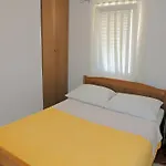 Husic Appartement Pag Town