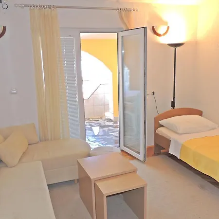 Husic Apartment Pag Town