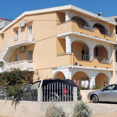 Husic Apartman
