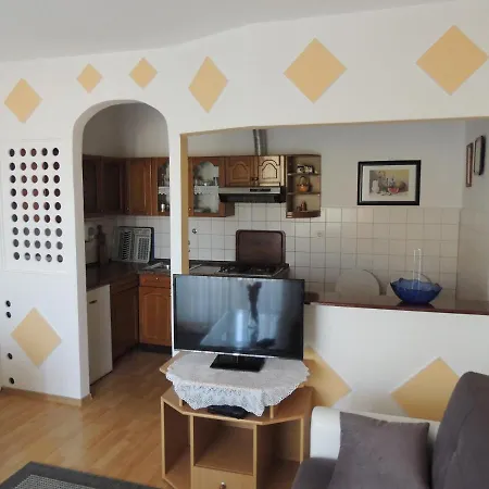 Apartman Husic Pag Town