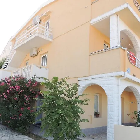 Husic Apartman