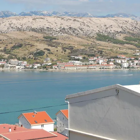 Husic Apartman *